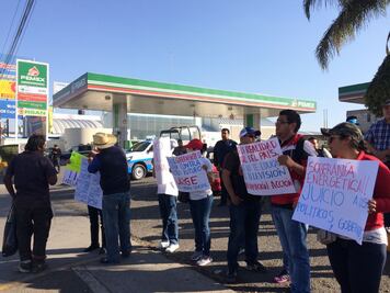 Habitantes de SJR continúan protestas contra 'gasolinazo'