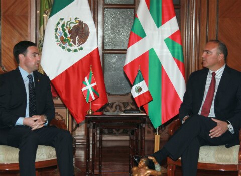 Firman convenio Querétaro y País Vasco