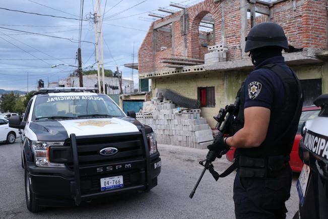 En la capital queretana, clausuran centro de apuesta y de trata