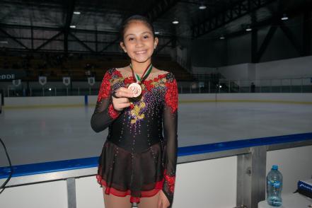 Deslizando elegancia sobre el hielo