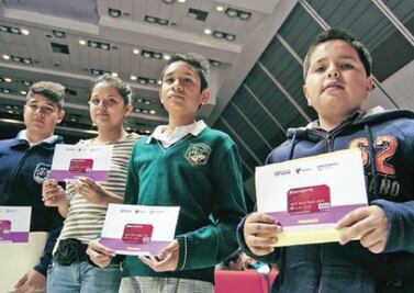 Apoyo a estudiantes con transporte escolar