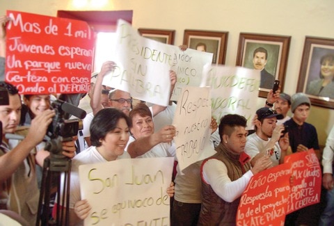 Se enfrentan dos sindicatos de SJR