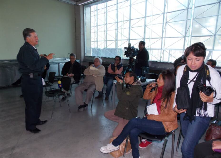 Imparte protección civil curso a periodistas