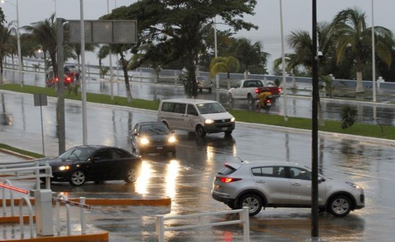 Lanzan alerta naranja por "Franklin"; impactará costa este como huracán