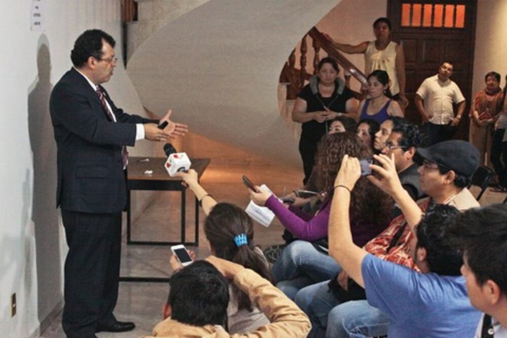 Entre la huelga y el escándalo