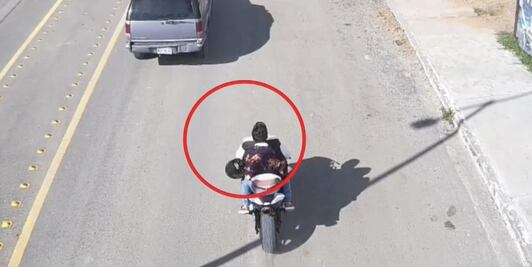 Alcalde de Pedro Escobedo deberá disculparse y pagar a los jóvenes embestidos por una patrulla municipal