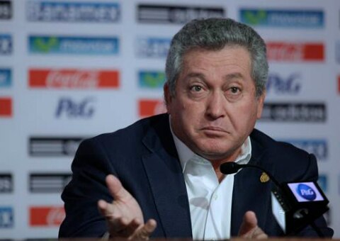 Vucetich toma al Tri