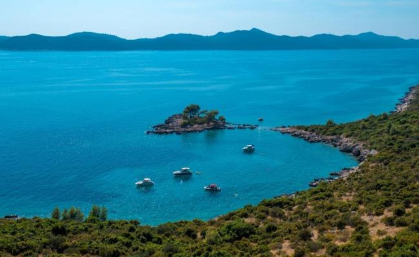 LA MEXICANA DESAPARECIÓ EN ISLA BRAC, EN CROACIA