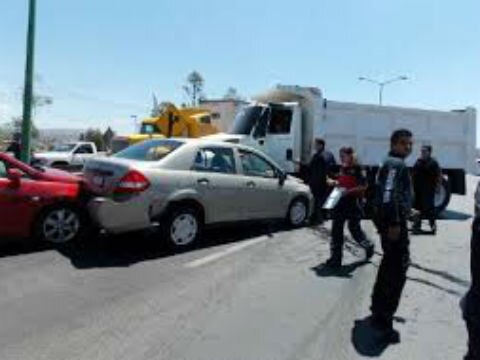 Culpan a conductores por accidentes