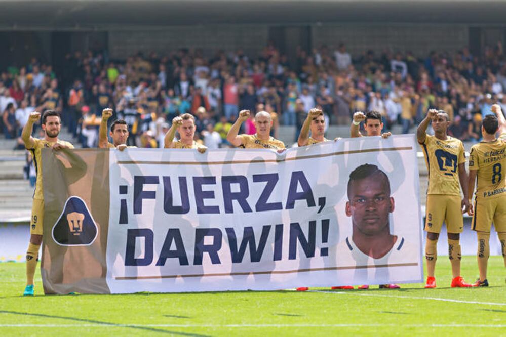 Los universitarios mostraron su solidaridad con el “Científico del gol” (DIEGO FLORES. IMAGO7)