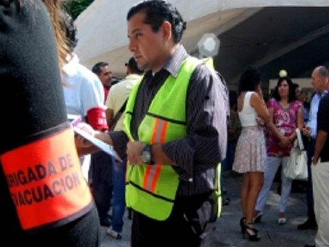 Simulacros de bombas en el IMSS