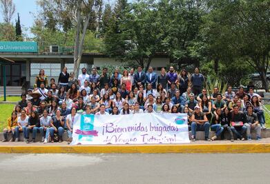 Reciben a jóvenes de las brigadas UAQ