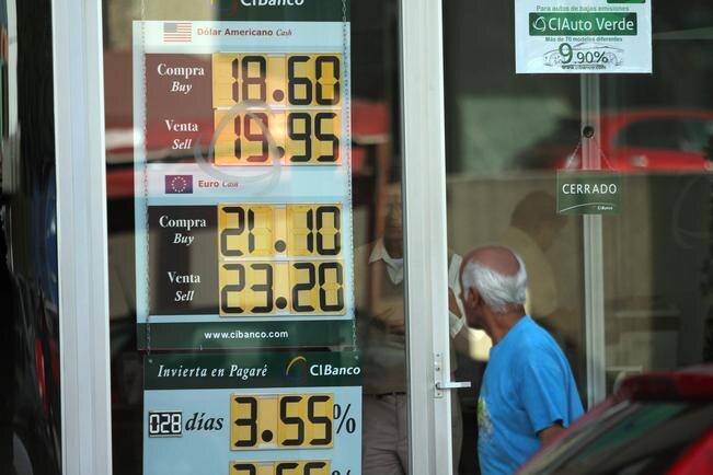 Algunas empresas empezaron a adquirir fondos de cobertura para 2017, como una medida para asegurarse frente a la inestabilidad en los mercados (XINHUA)