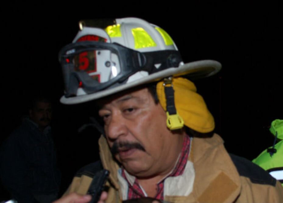 Bomberos operan sin agua 