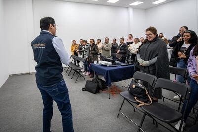 El Marqués capacita a comerciantes locales