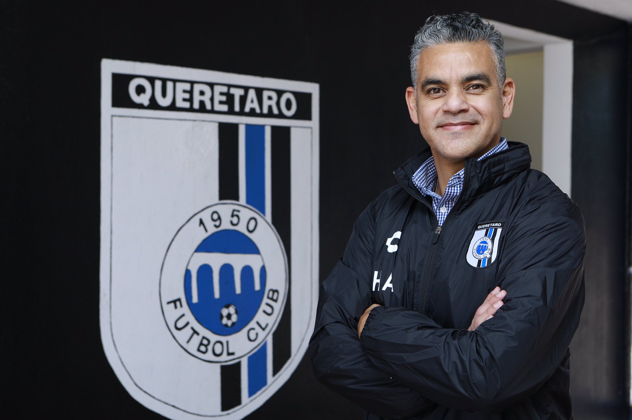 "Pity" Altamirano es el nuevo entrenador de Gallos Blancos
