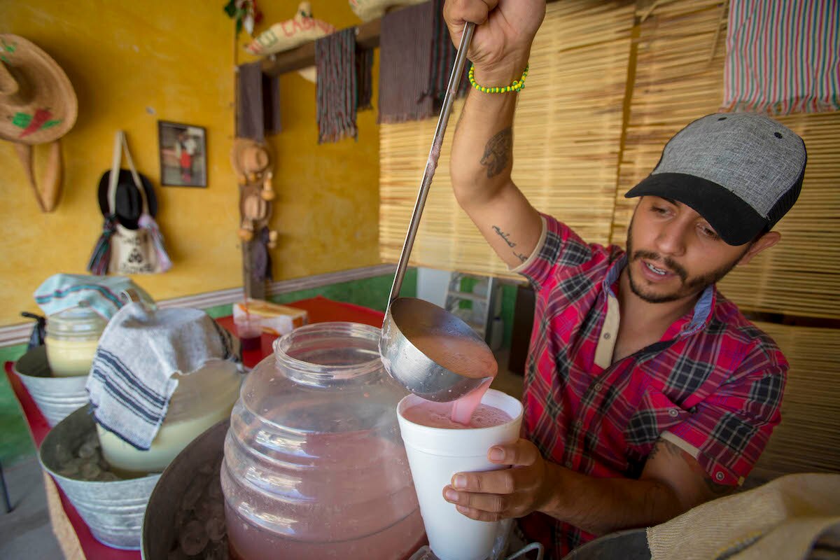 La pandemia “empuja” producción de aguamiel y se eleva hasta 30%