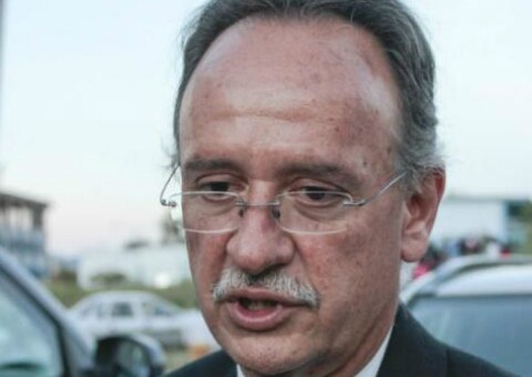 Presbítero tiene dos averiguaciones