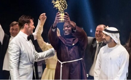 Maestro keniano gana premio como mejor profesor del mundo