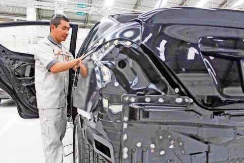 Arriba otra planta de autopartes 