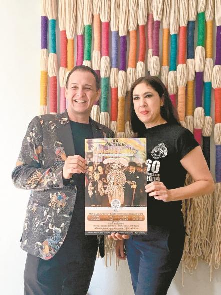 Erik de Luna cumple 20 años con la Catrina 