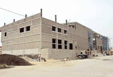 Exigen vecinos apertura de centro