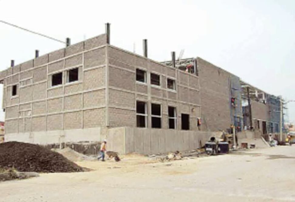 Exigen vecinos apertura de centro