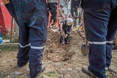 Ordena PGR excavar zona de toma clandestina de gas