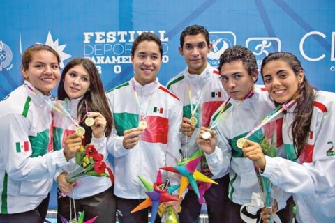 Esgrimistas mexicanos obtienen oro en el FDP