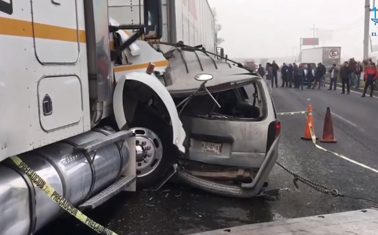 Choque en la México-Querétaro deja un muerto