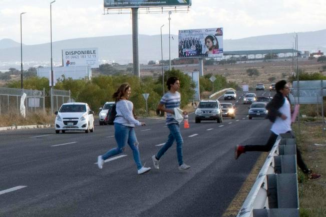 Anillo vial Fray Junípero tendrá puentes bajo tierra