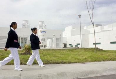 Dona UNAM equipo  de resonancia a SJR