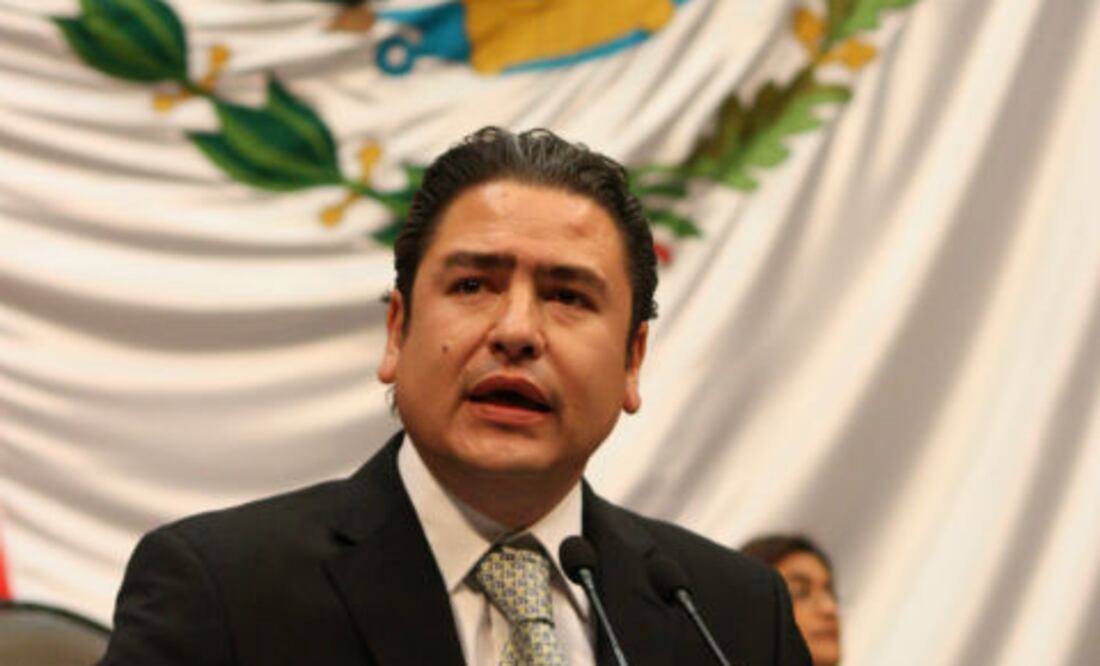 Aspira Astudillo a cargo en Corregidora