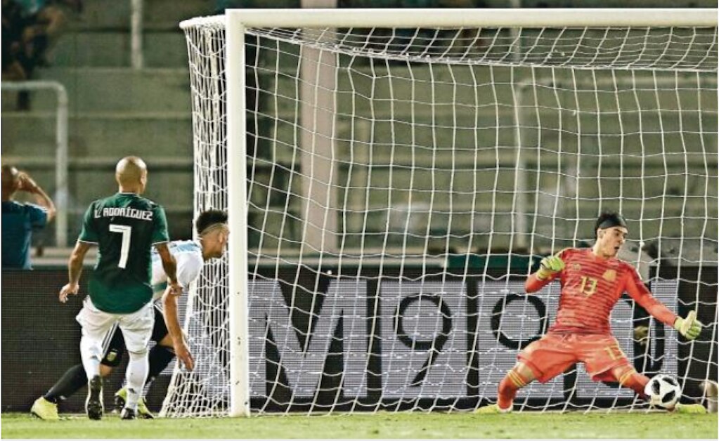 Ochoa da contundente mensaje a la Femexfut