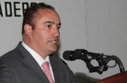 Mendieta niega desvíos de dinero 