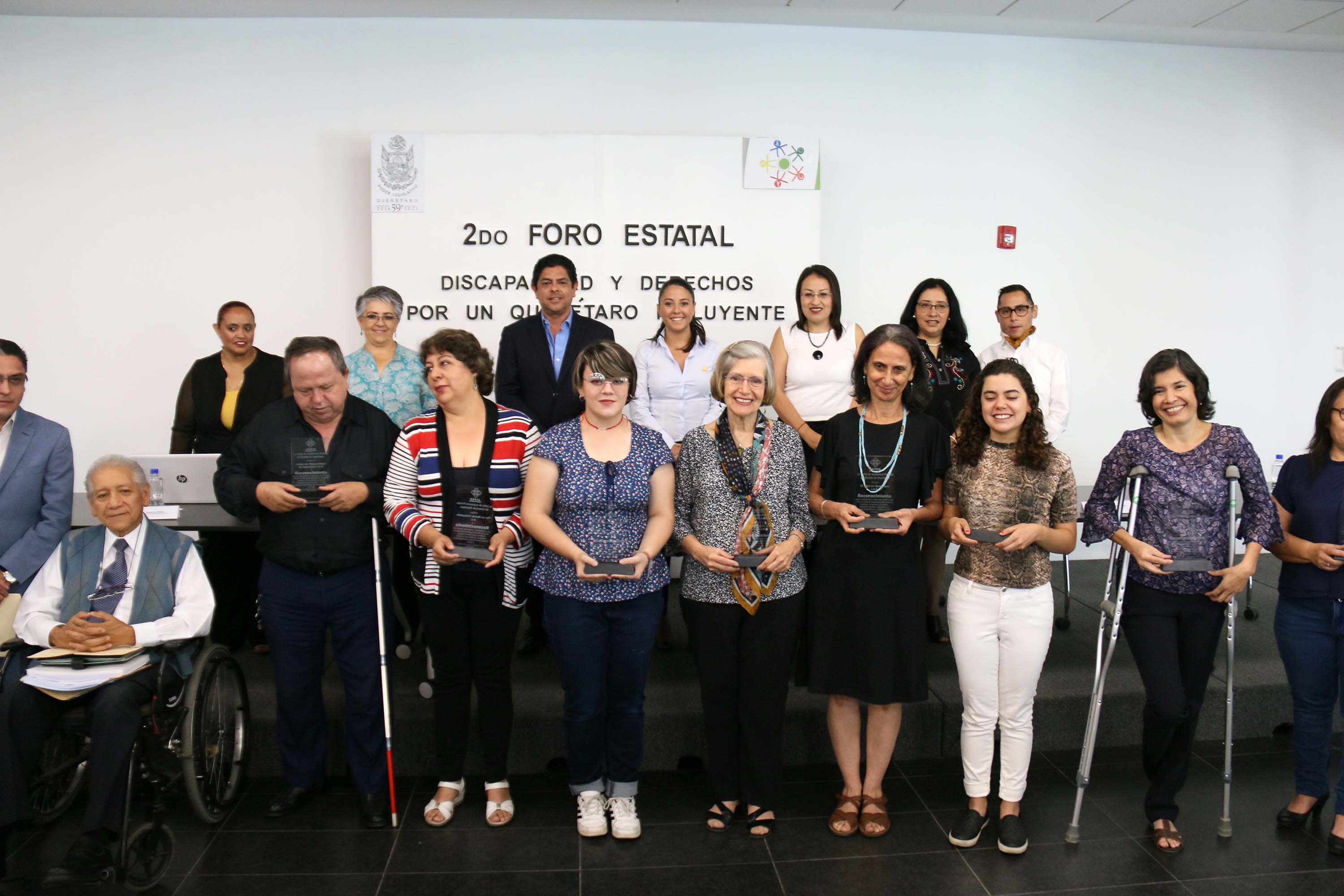 Daniela Salgado se reúne con Herrera para saber de apoyos sociales