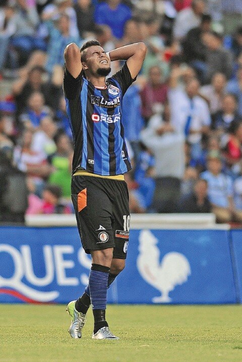 Del gozo, al pozo: 4-3 pierde Gallos