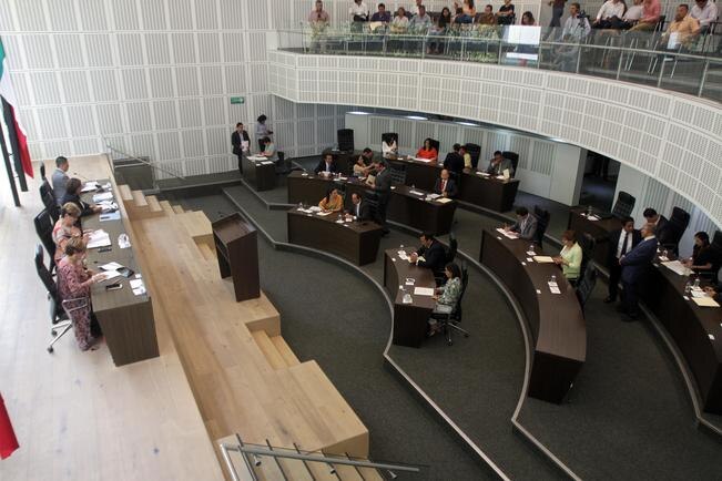 Diputados ajustaron el porcentaje de recursos económicos destinado a la capacitación de las mujeres, al pasar de 3% a 5% del financiamiento público. (CÉSAR GÓMEZ. EL UNIVERSAL)