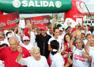 Celebran a la senectud con una caminata