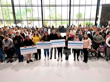 Apoyan a jefas de familia en El Marqués con calentadores solares 