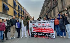 Trabajadores del IMSS entregan pliego petitorio en Palacio Nacional; piden reforma, presupuesto y más personal
