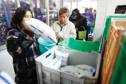 Afiliarán beneficiarios de Liconsa