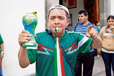 Lluvia inhibe al comercio ambulante