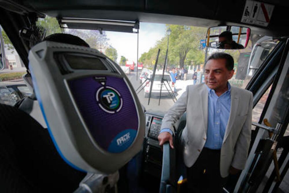 Transportistas avalan alcoholímetro