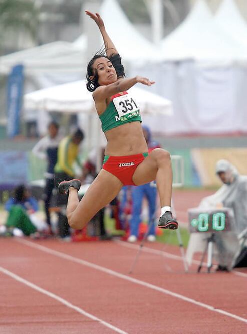 Zoila Flores va por la marca para JO