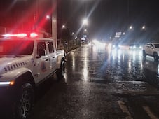 Lluvias provocan encharcamientos y caída de árboles en la zona metropolitana