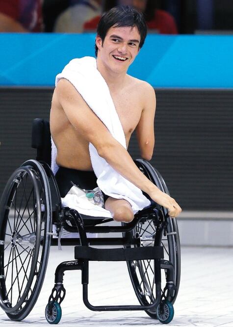 Nadador paralímpico emerge en documental