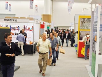 Asisten 3 mil en primer día de expo