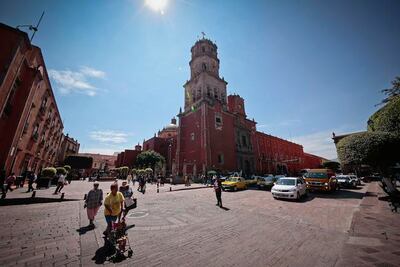 Locatarios y autoridades comienzan los trabajos
