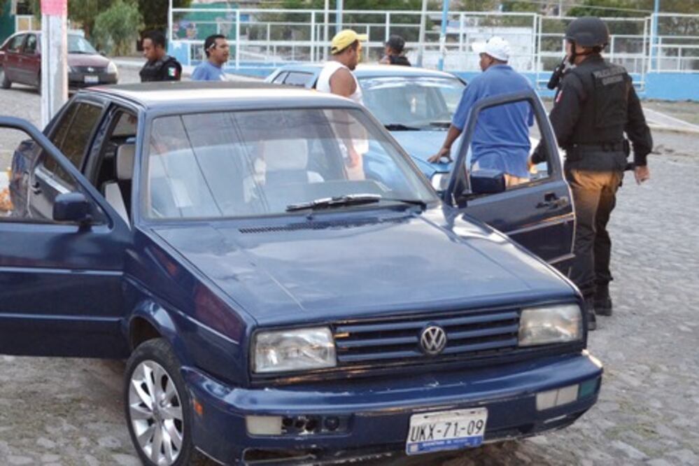 Asegura PoEs a dos presuntos ladrones